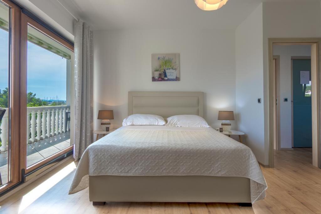 Apartments Emanuela Sukošan Eksteriør billede